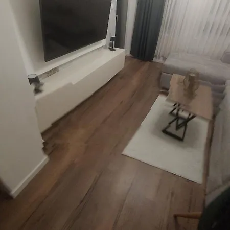 Apartament M *